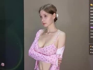 the_vickky naked teen cam babe loves kiss, licked slits and pink clits on a sex cam