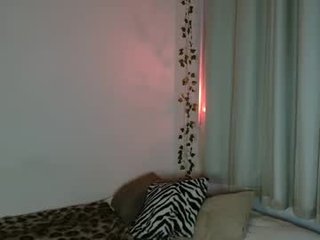 blacksthephany naked cam babe already knows how to cum and how to squirt online
