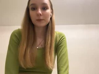 albinaallgood naked teen cam babe loves kiss, licked slits and pink clits on a sex cam