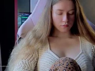 _mavka deutsch russian cam girl with her perfect body
