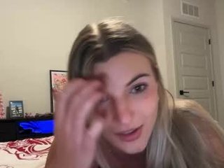 therosiecheeks teen cam babe wants to be fucked online as hard as possible