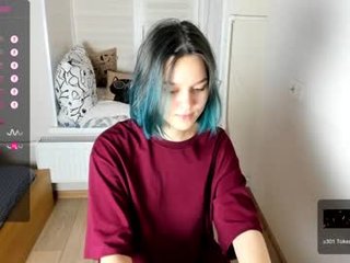 addy_moon cam babe gets the best ass massage with ohmibod