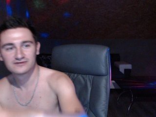 nicehotjob eastern cam girl gets her shaved pussy slammed online