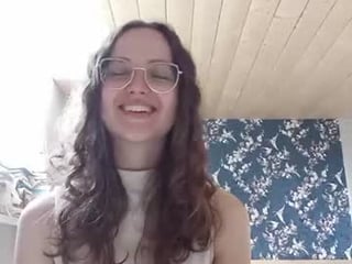 johnieperretti naked teen cam babe loves kiss, licked slits and pink clits on a sex cam