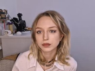 lezlielowe blonde cam girl enters world of BDSM fantasy, ohmibod, sexual submission and rough anal sex