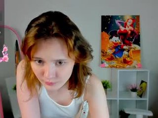 ehotloveaea cam girl with tight ass makes blowjob