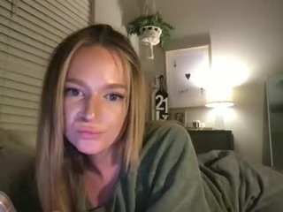 paigegray teen cam babe wants to be fucked online as hard as possible