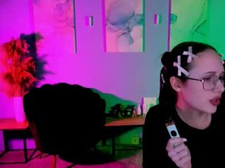 mona_cloud kiss in fetish live sex scenes with ohmibod