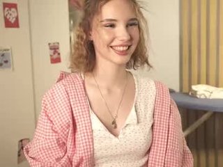 soul_garden cute teen cam babe loves XXX cam action with her perfect ass