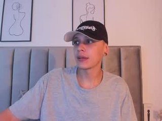 obsession_mine spanish cam babe gets her asshole ohmibod sodomized