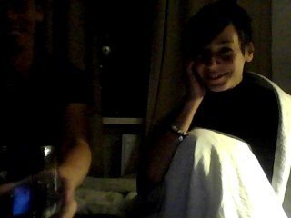 milename european cam babe offers her shaved pussy for live sex experiments online