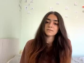 anndefiore cute teen cam babe loves XXX cam action with her perfect ass