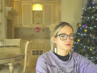 juliarios teen cam girl plays with her tight pussy with ohmibod