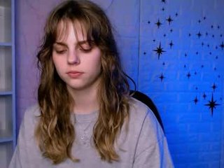 x_alexia_x naked cute cam babe in the chatroom wants a holiday fucking with ohmibod