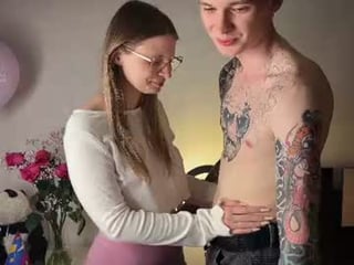 ourlittlesecret_4u teen cam babe wants kiss on pussy online