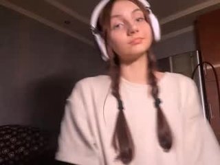 tandradekoning naked teen cam babe loves kiss, licked slits and pink clits on a sex cam