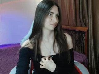 _selin_ depraved brunette cam girl presents her pussy sodomized with ohmibod