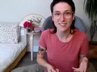 fragariia french cam girl get a good live fuck session
