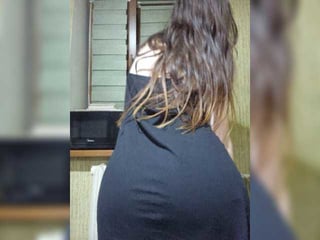 wowlady european cam babe offers her shaved pussy for live sex experiments online