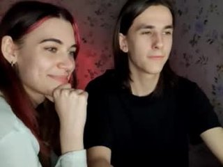 urbankai_ cam babe ass kissing partner