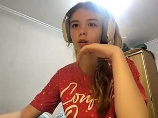 lateshastarnaud teen cam babe wants to be fucked online as hard as possible