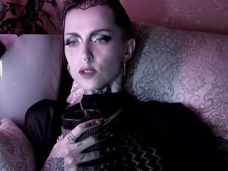 haermit european cam mature decides to repeat that experience on camera