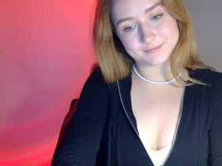 lulu_baby1 naked blonde cam babe with ohmibod online