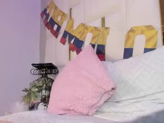 mia_vy brunette cam doll for her first anal with ohmibod