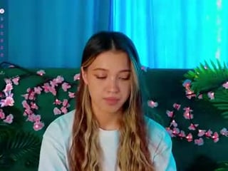 aliviafarrell nasty cam babe welcomes ohmibod to her asshole