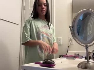 briannay0unggg teen cam babe wants to be fucked online as hard as possible