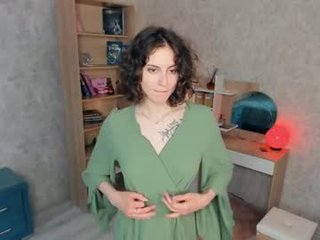 secret_des1res teen cam babe wants to be fucked online as hard as possible