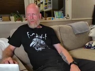 sir_and_essre horny couple adores fucking online