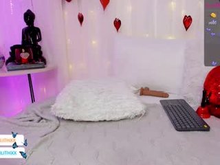 i_amlilithx naked cam babe already knows how to cum and how to squirt online