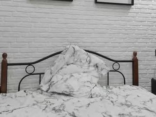 alllura explore depths of yummy teenage pussy online