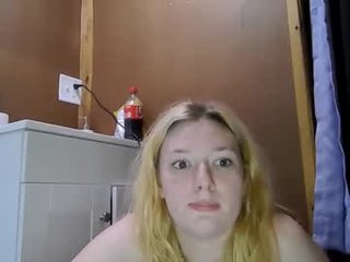 sara9920 nude cam bitch enjoys hard live sex on camera