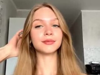 shemikaneugin teen cam babe wants to be fucked online as hard as possible