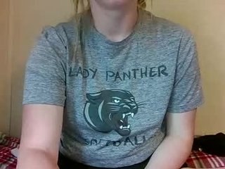 slutty_redhead3 cam whore loves a nice facial online