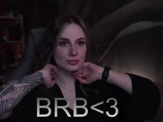 oliviamcclean lesbian teen cam girl craves your attention online