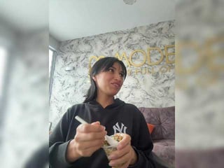 chloemontes brunette cam girl dominated with ohmibod online