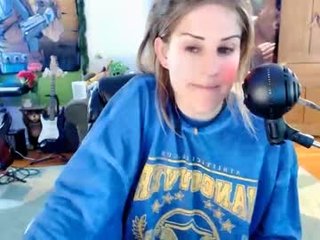 katiecutie_5 sex cam with a horny cute cam girl that's also incredibly naughty