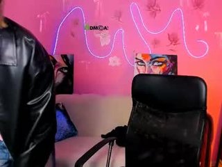 gia_lee_ nude cam babe loves live kiss show online