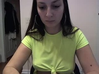 italiana25 italian cam girl meets her friends for a fucking in the ass with ohmibod