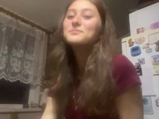 lashaundasalsa naked teen cam babe loves kiss, licked slits and pink clits on a sex cam