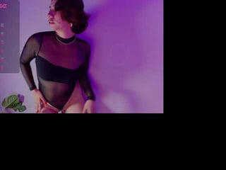 dirty-sandy brunette cam mature permits to creampie her tight coochie