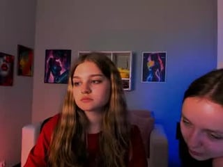 bibi_tease naked teen cam babe loves kiss, licked slits and pink clits on a sex cam