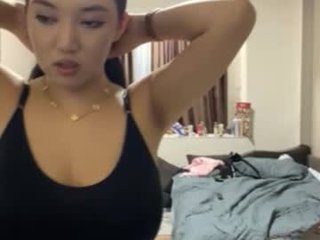 shanitabunda cute teen cam babe loves XXX cam action with her perfect ass