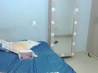 emmaandpablo_mask11 anal double penetration webcam action with ohmibod