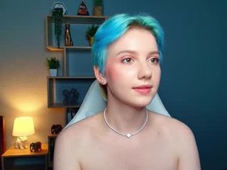 nakishacroshaw naked teen cam babe loves kiss, licked slits and pink clits on a sex cam