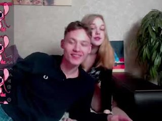 lisabeth_white european cam babe loves massages and fucks her bald pussy online