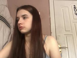 daphnesterlace teen cam babe wants to be fucked online as hard as possible